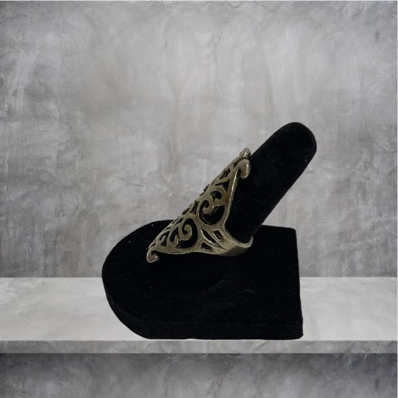 VINTAGE RING -- Silver Scroll Ring, Oversized, Goth - Picture 3 of 8